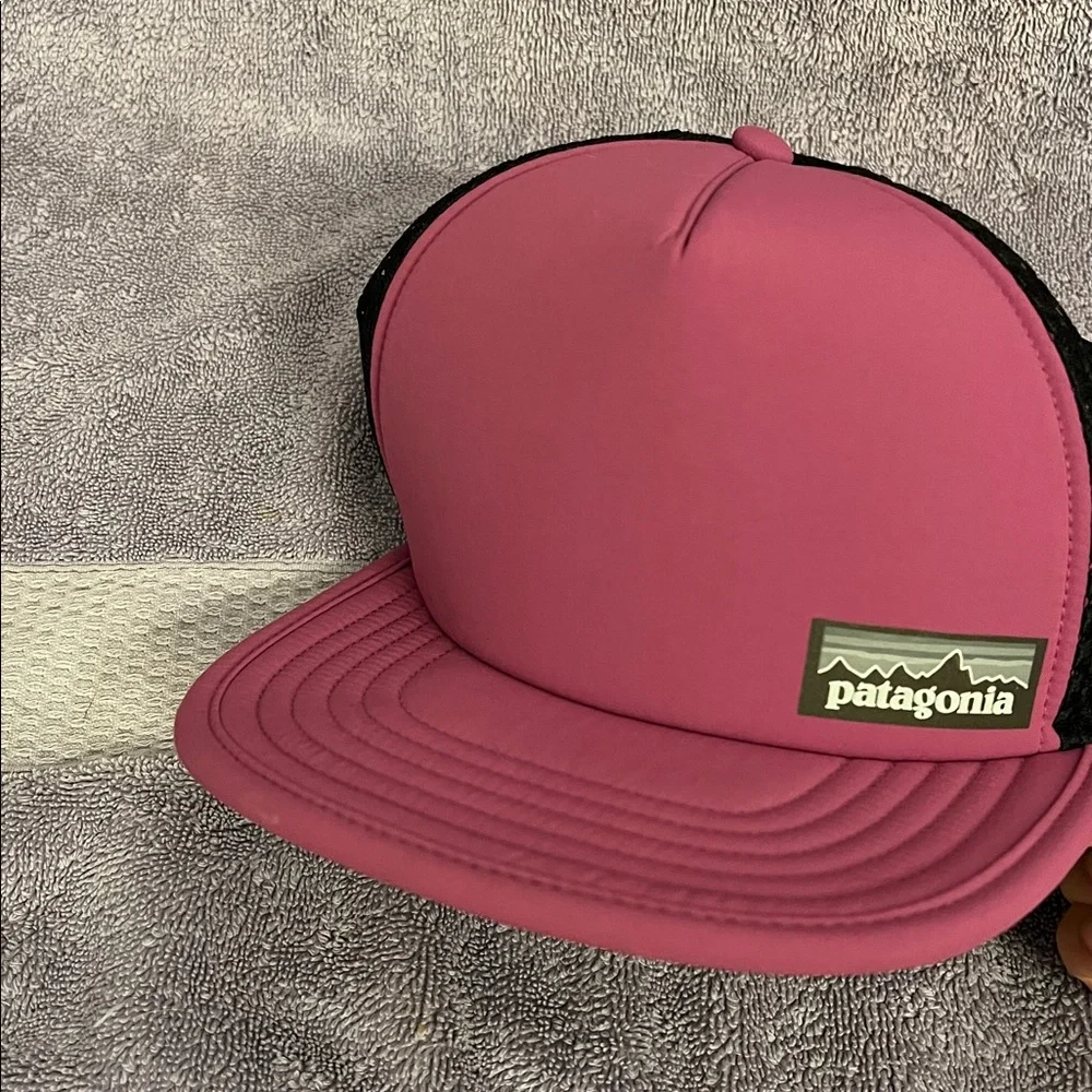 Patagonia Fuchsia purpleish and Black Mesh Cap - Picture 10 of 12